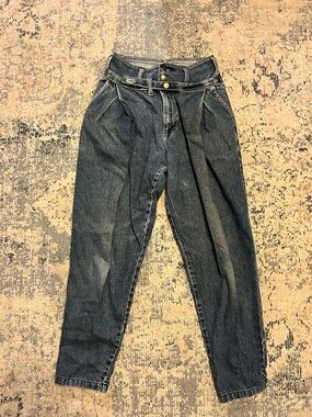 Vintage High-Waist Pleated Dark Wash Jeans